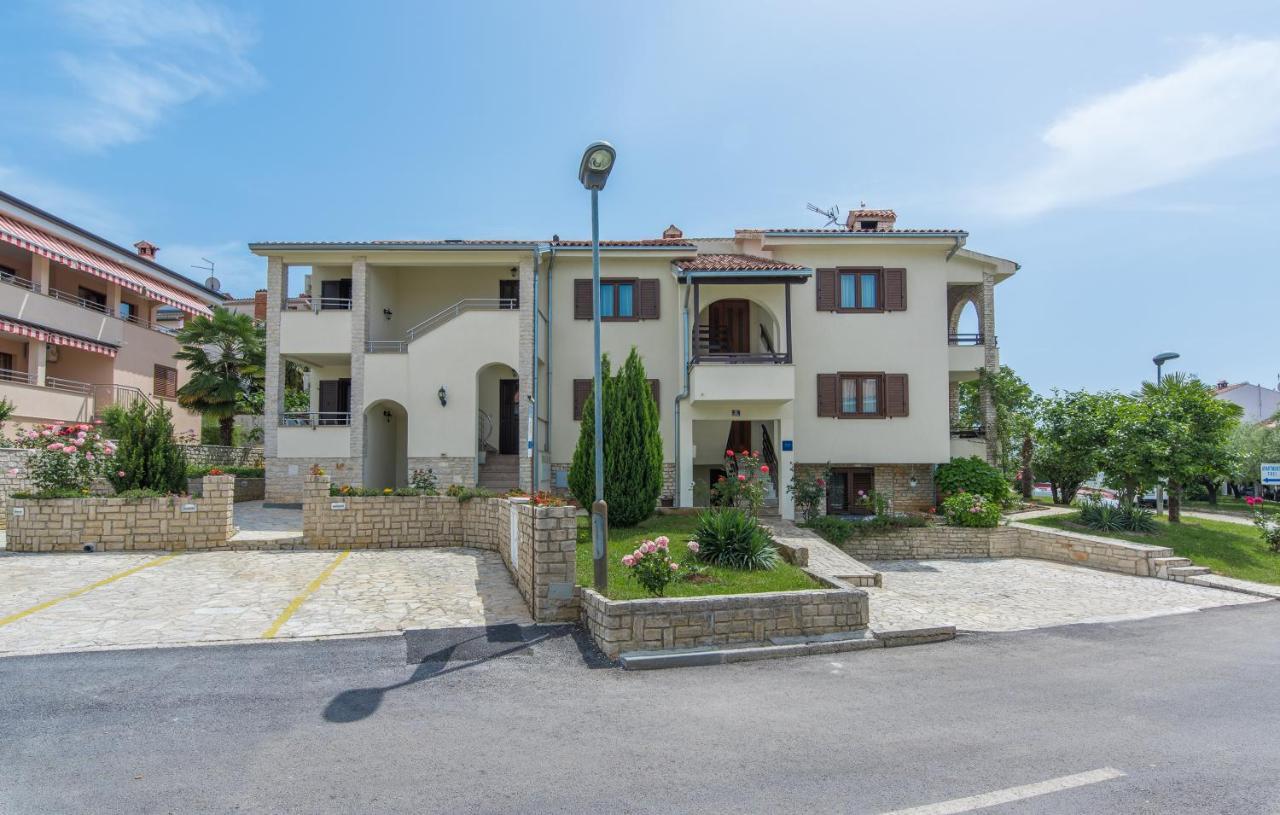 Apartmani Lorena Poreč Eksteriør billede