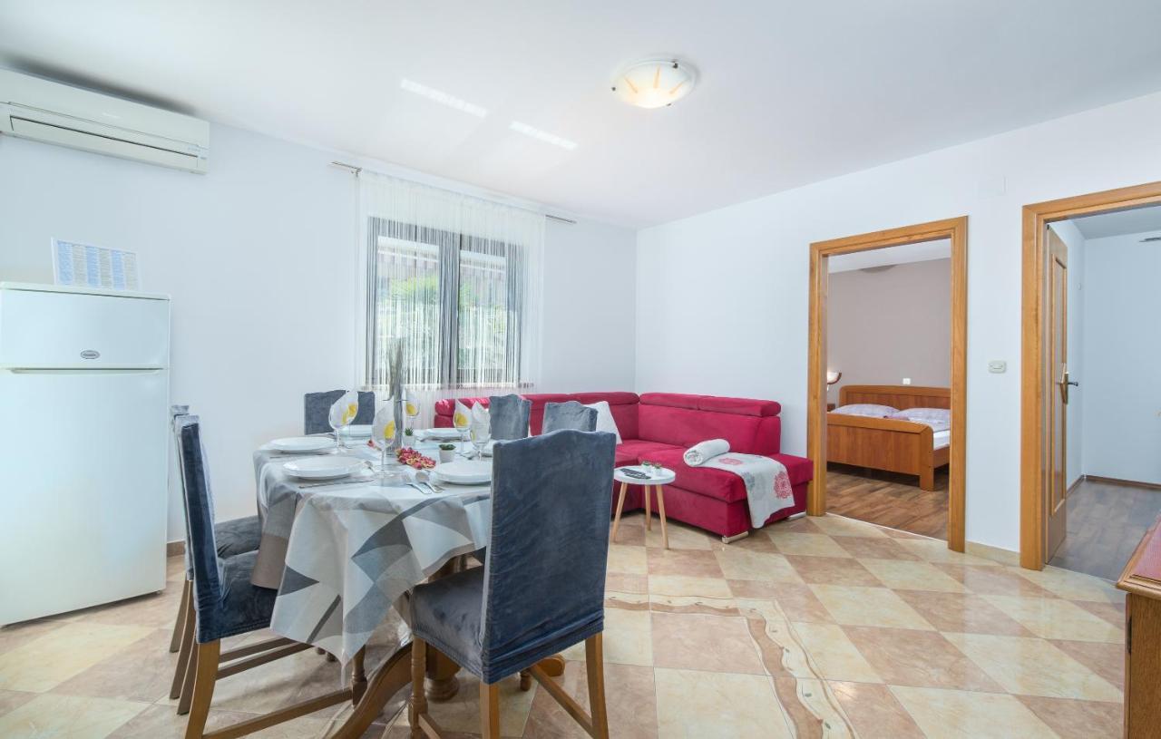 Apartmani Lorena Poreč Eksteriør billede