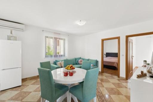 Apartmani Lorena Poreč Eksteriør billede